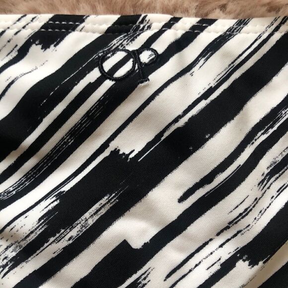 OP black and white striped bikini top bottom - Picture 4 of 6